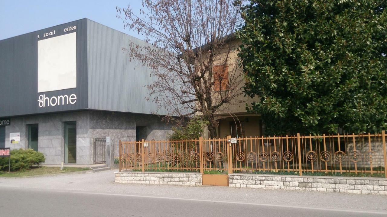 B&B Family Home Soresina エクステリア 写真